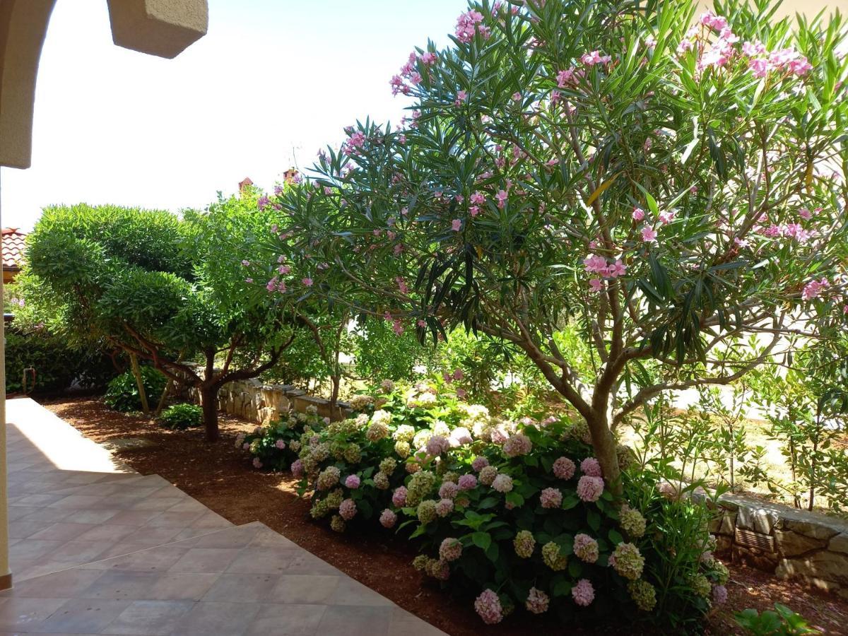Apartmani Olea II Krk Krk Town Exterior foto
